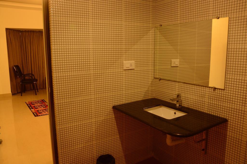 Hotel King Paradise Tiruchirappalli Exterior foto
